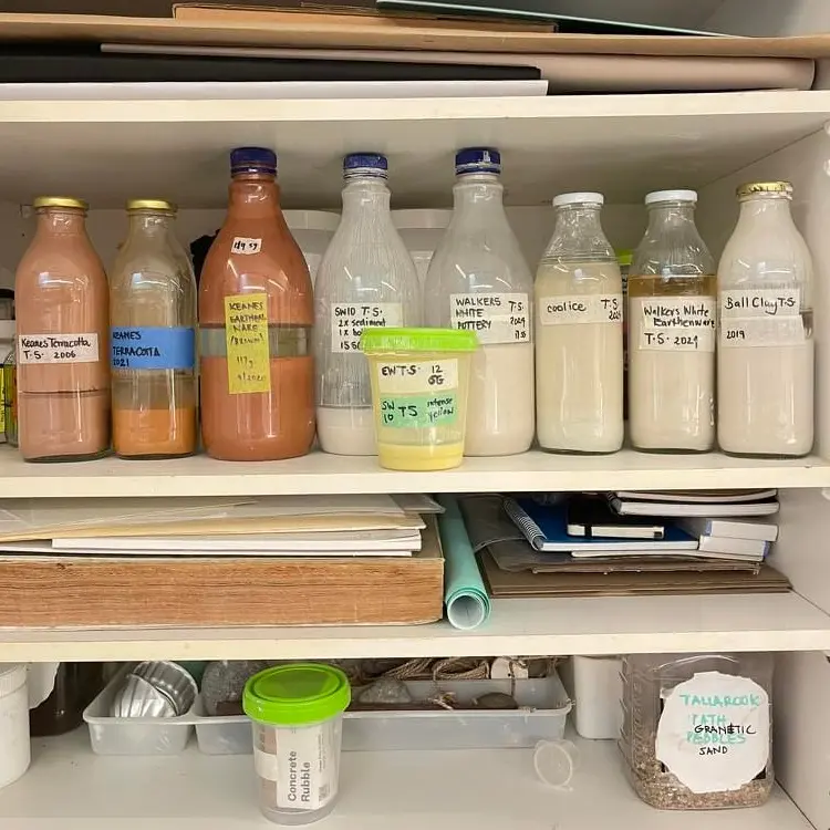 terra sigillata shelf
