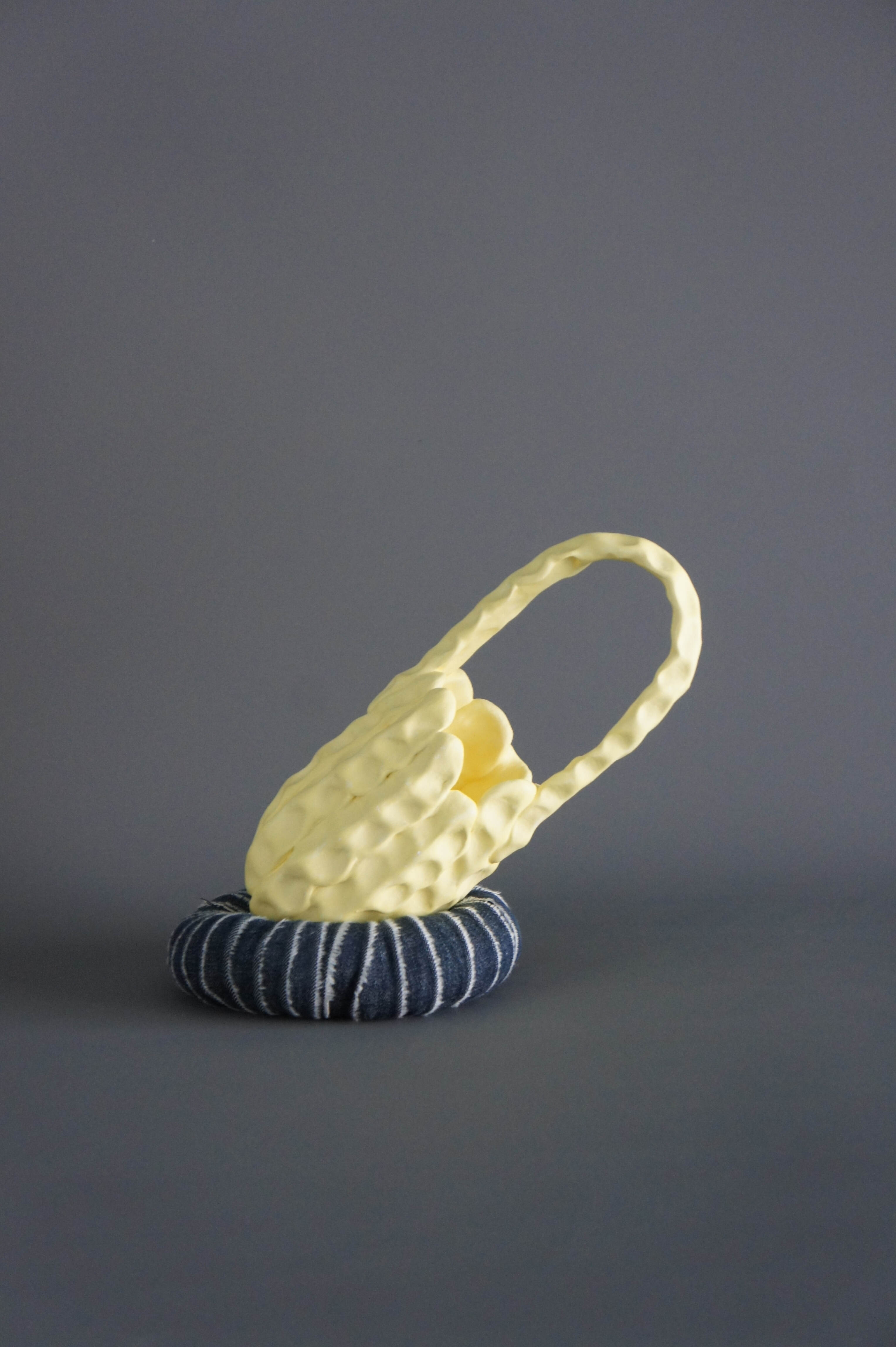 A tisket a tasket (a little yellow basket)