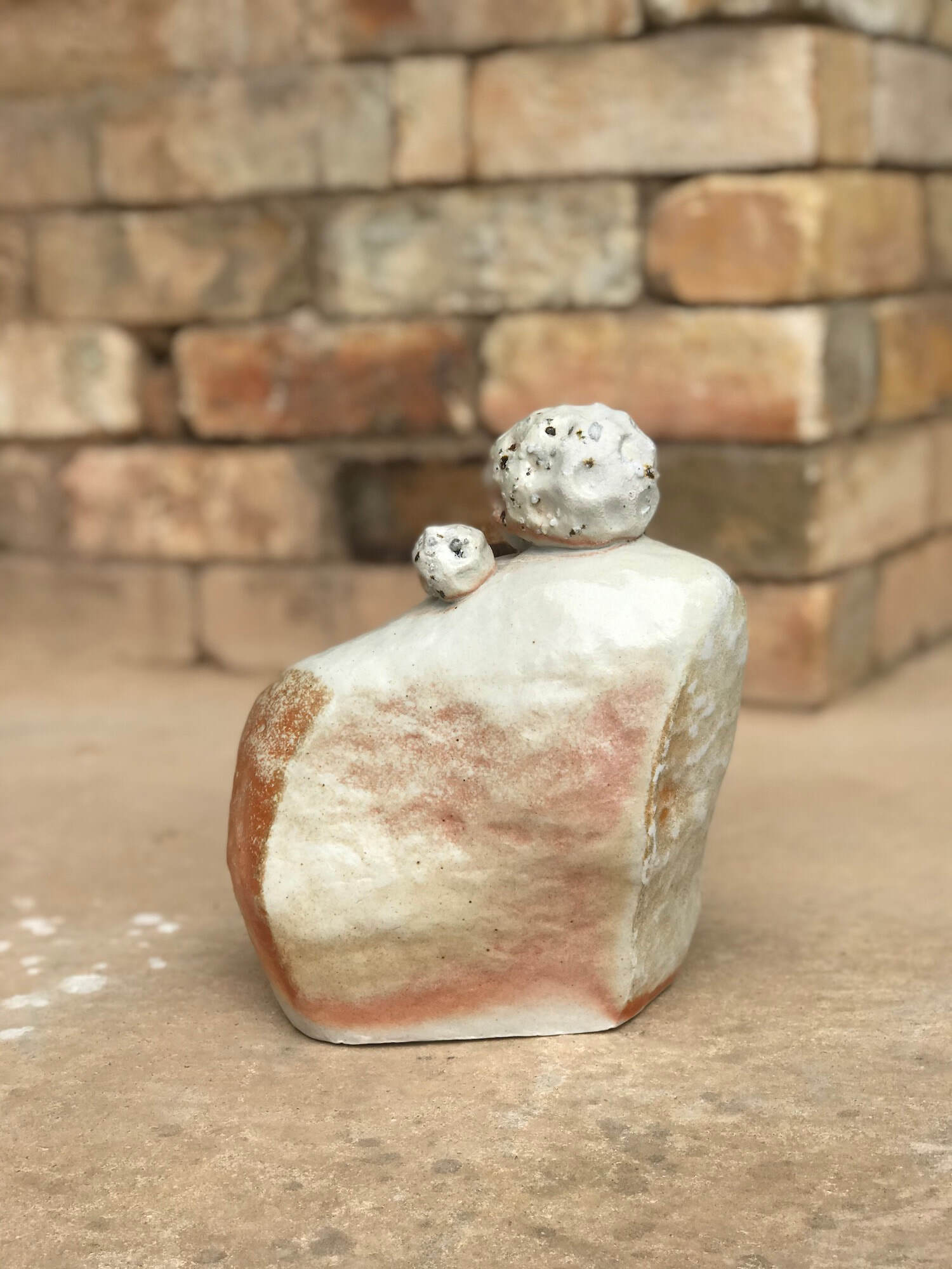Finding form_Carry a pebble